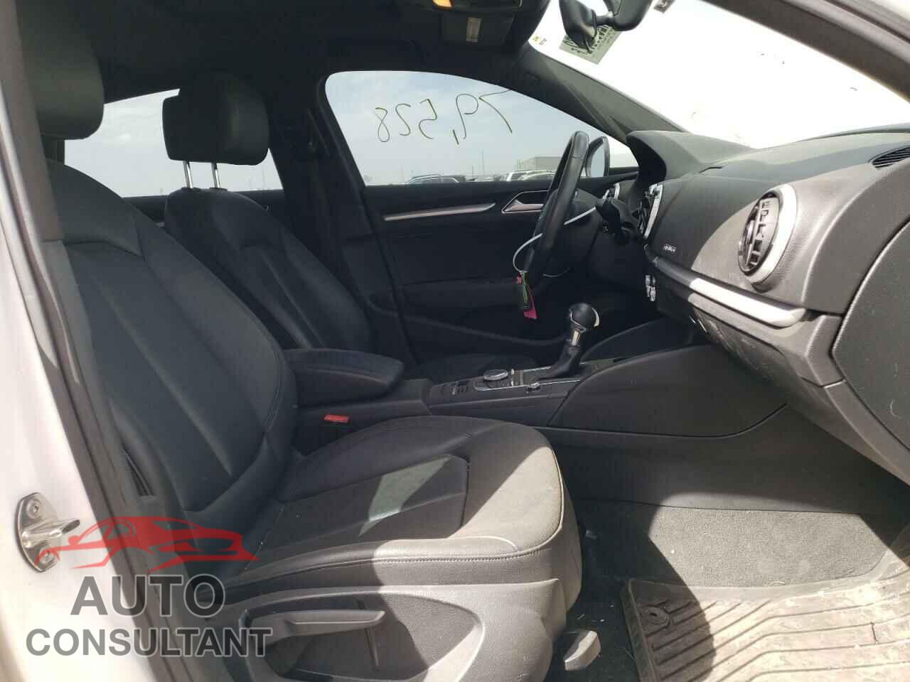 AUDI A3 2016 - WAUB8GFF3G1107616