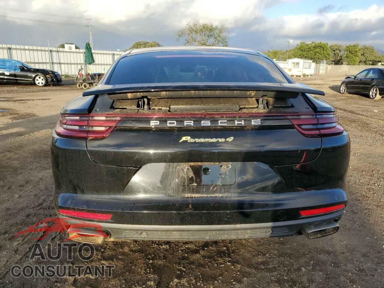 PORSCHE PANAMERA 2018 - WP0AE2A77JL127776