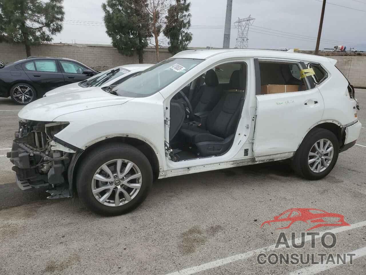 NISSAN ROGUE 2017 - KNMAT2MT4HP583882