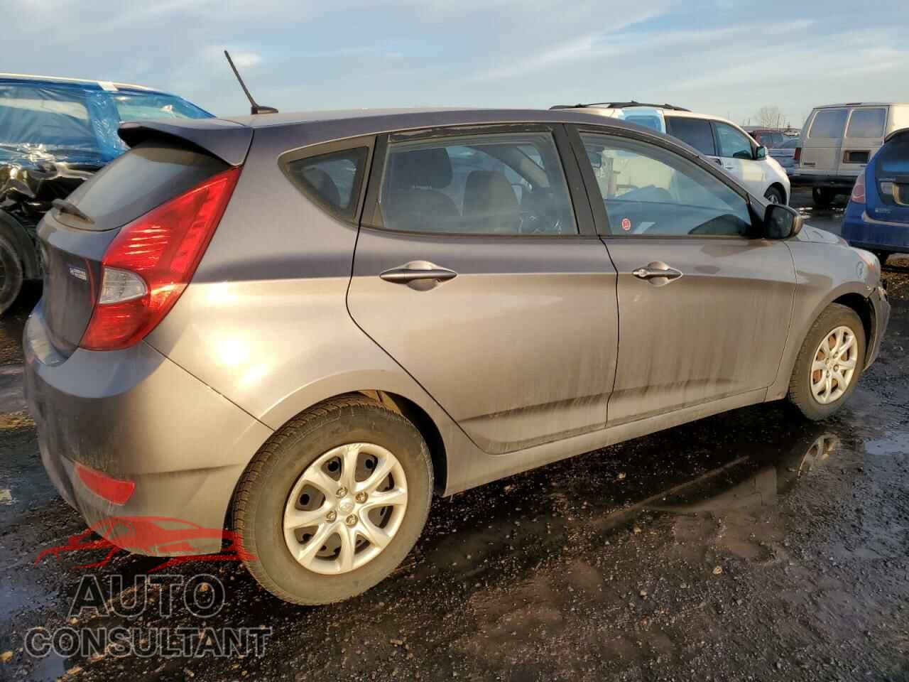 HYUNDAI ACCENT 2013 - KMHCT5AE2DU113728