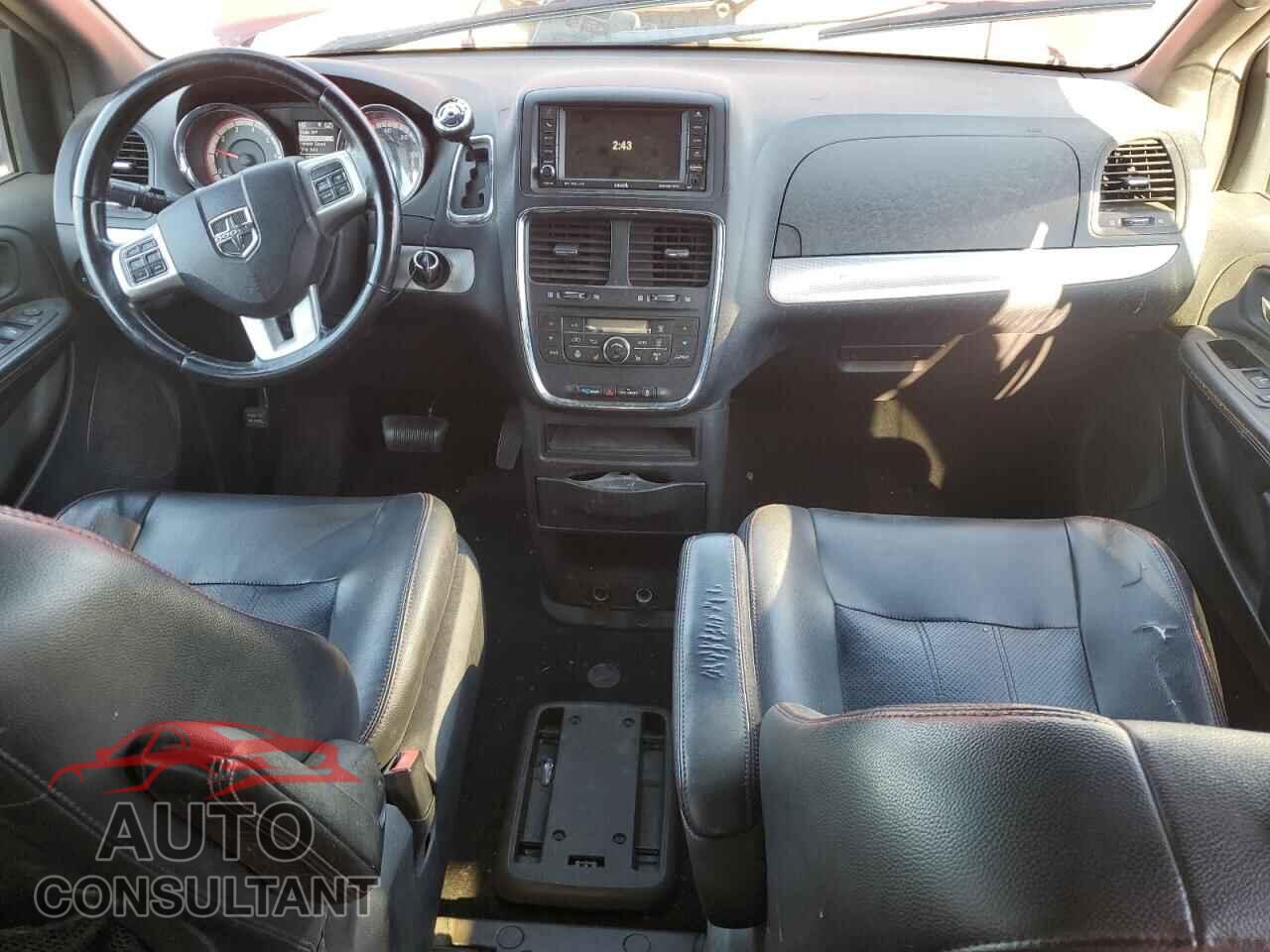 DODGE CARAVAN 2011 - 2D4RN7DG5BR738526