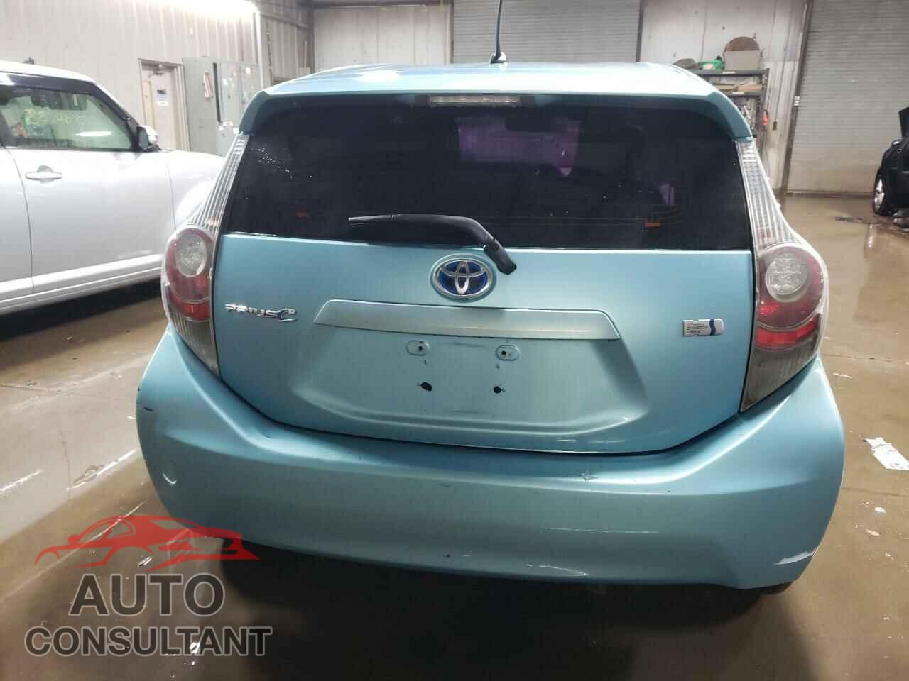 TOYOTA PRIUS 2014 - JTDKDTB31E1070808