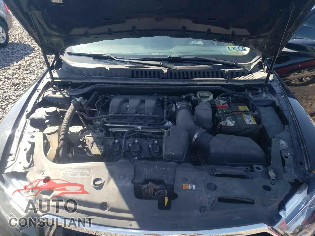 FORD TAURUS 2016 - 1FAHP2E85GG153036