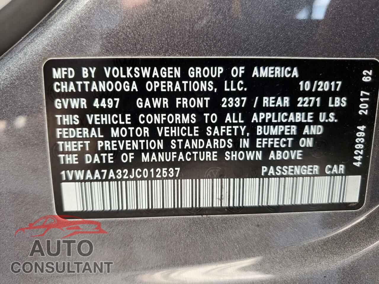 VOLKSWAGEN PASSAT 2018 - 1VWAA7A32JC012537