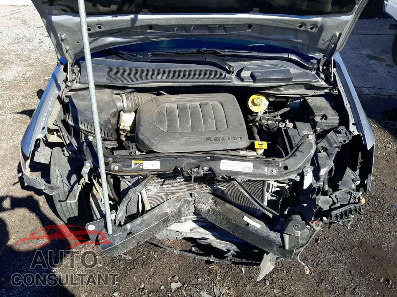 DODGE CARAVAN 2019 - 2C4RDGCG3KR798421