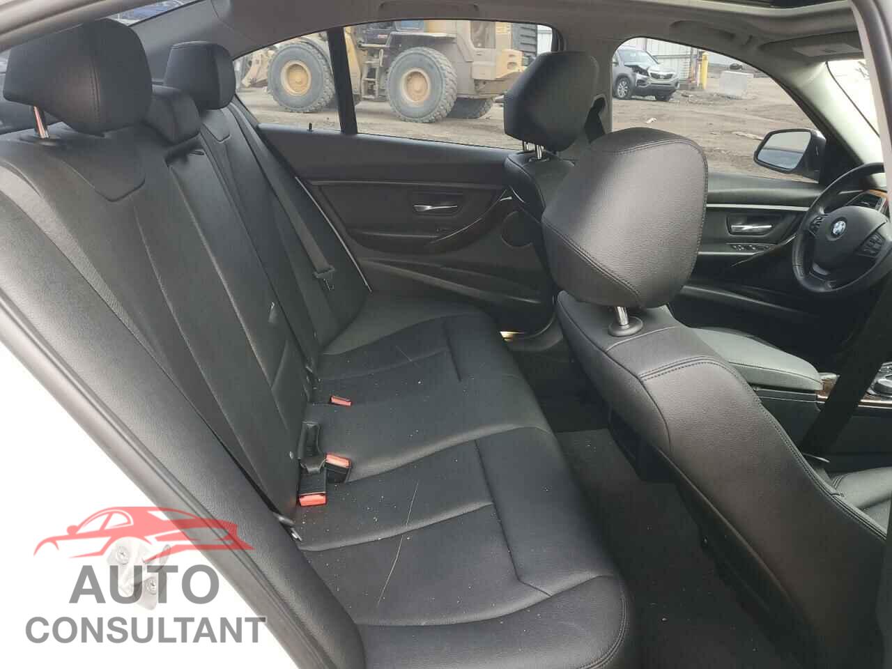 BMW 3 SERIES 2016 - WBA8E5G52GNT94002