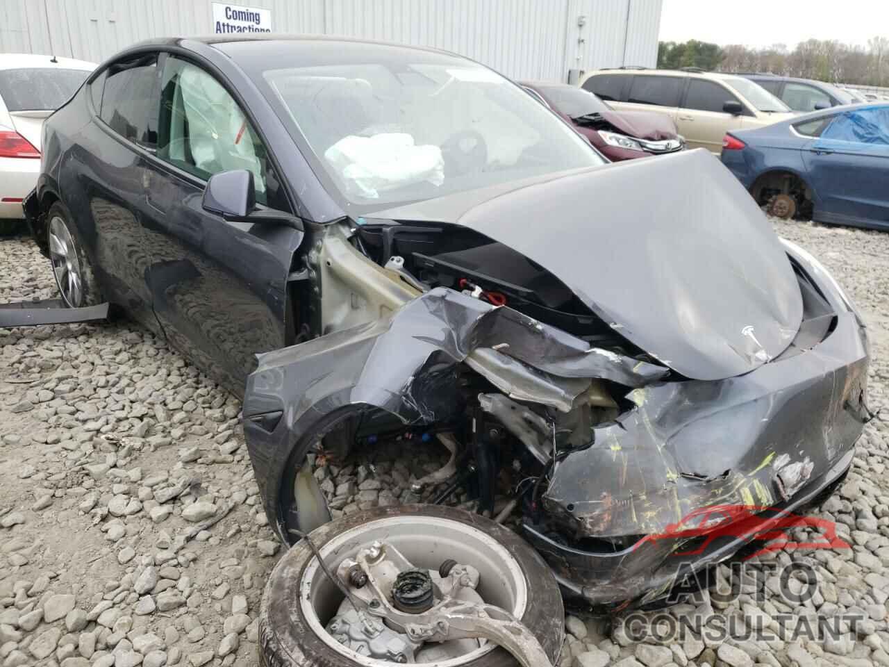 TESLA MODEL Y 2021 - 5YJYGDEE3MF074756