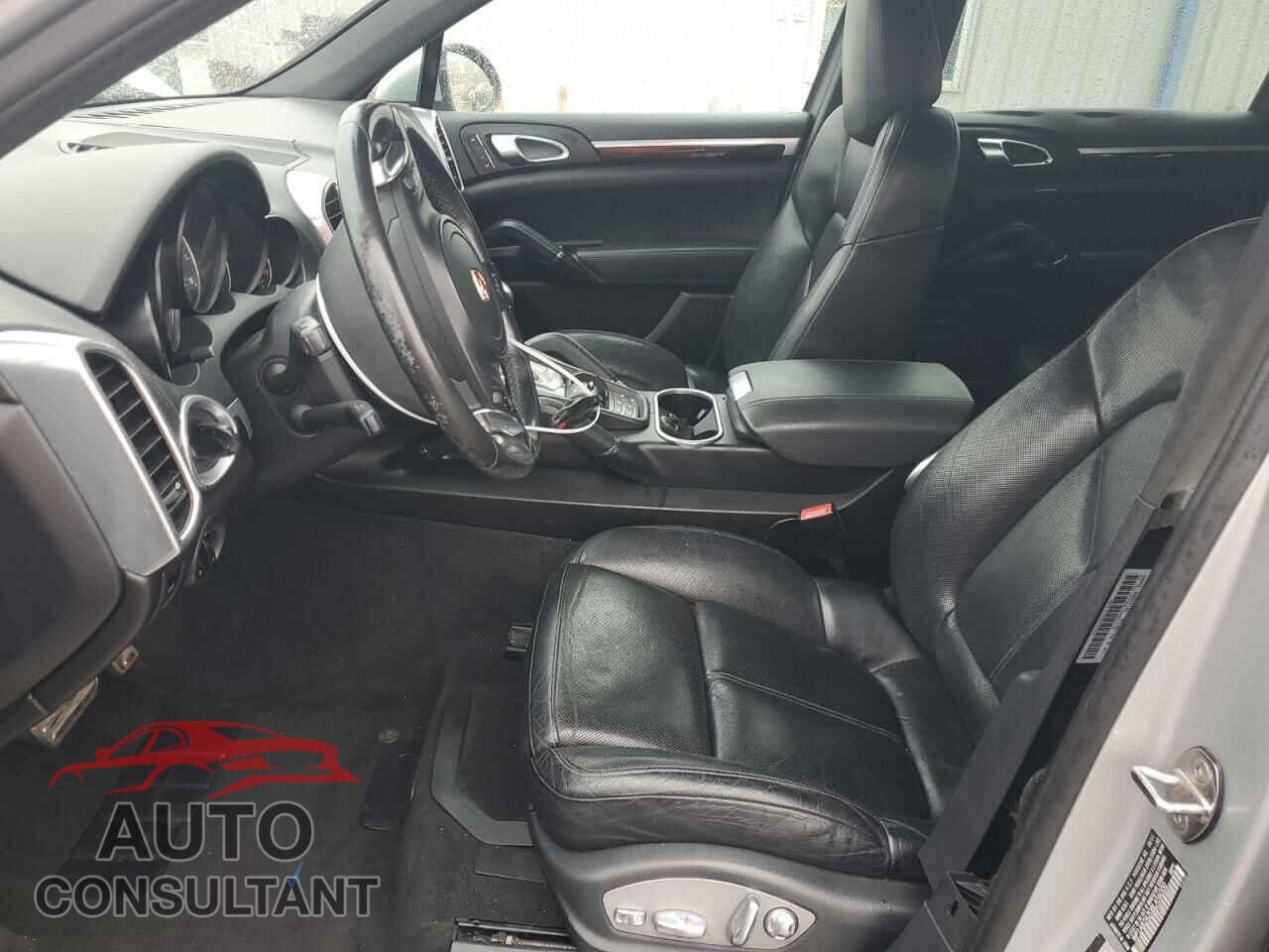 PORSCHE CAYENNE 2011 - WP1AB2A20BLA56000