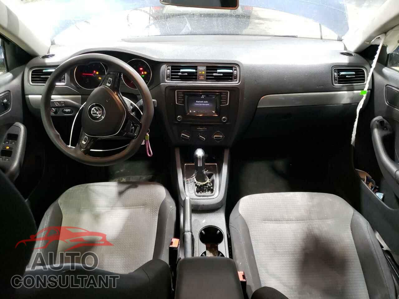VOLKSWAGEN JETTA 2017 - 3VW2B7AJ7HM227324