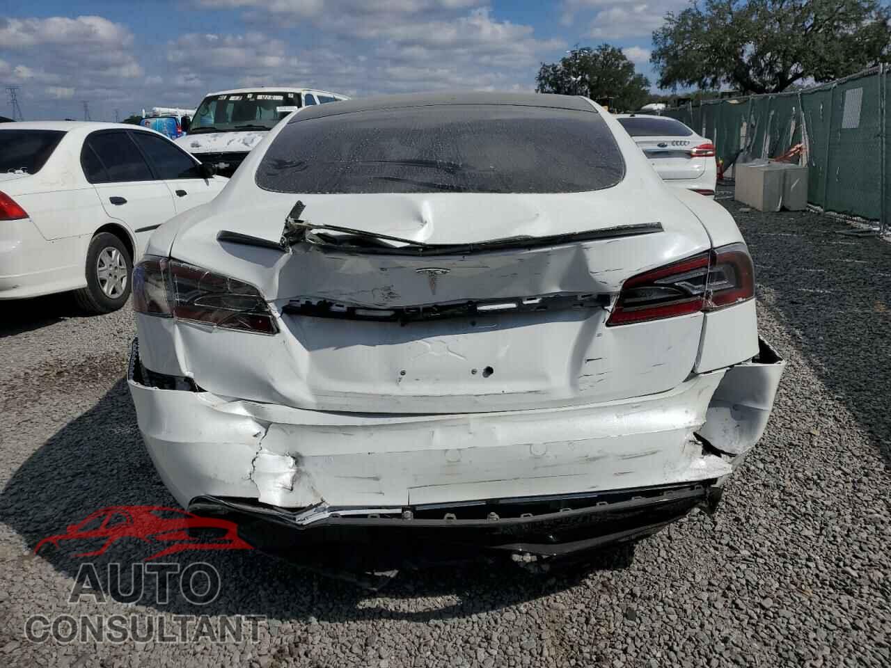 TESLA MODEL S 2021 - 5YJSA1E56MF453157
