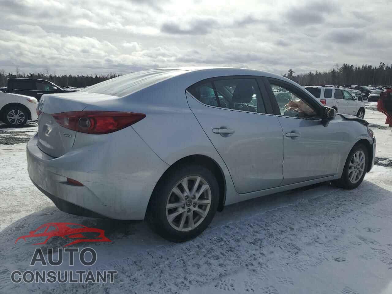 MAZDA 3 2018 - 3MZBN1V70JM227772