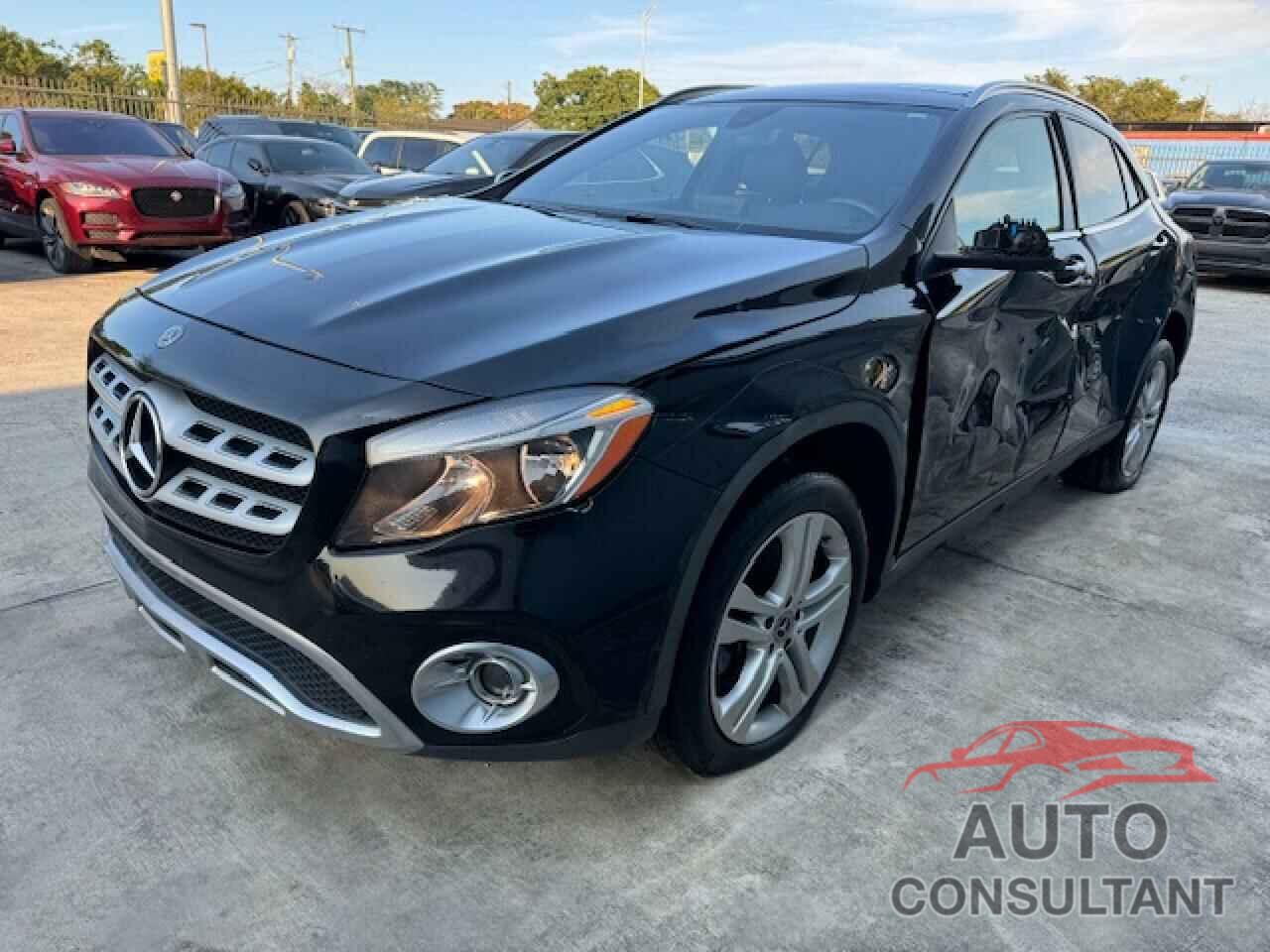 MERCEDES-BENZ GLA-CLASS 2018 - WDCTG4GB7JJ470622