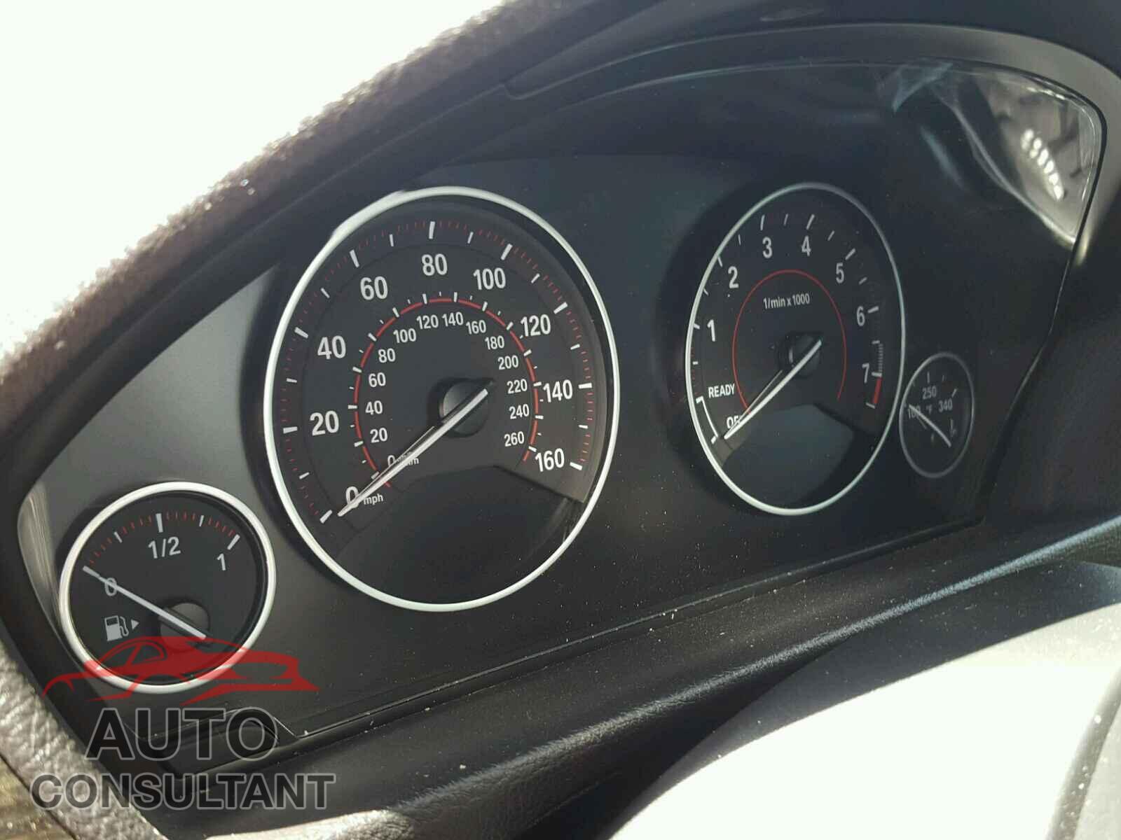 BMW 3 SERIES 2016 - WBA8E9G58GNT84565