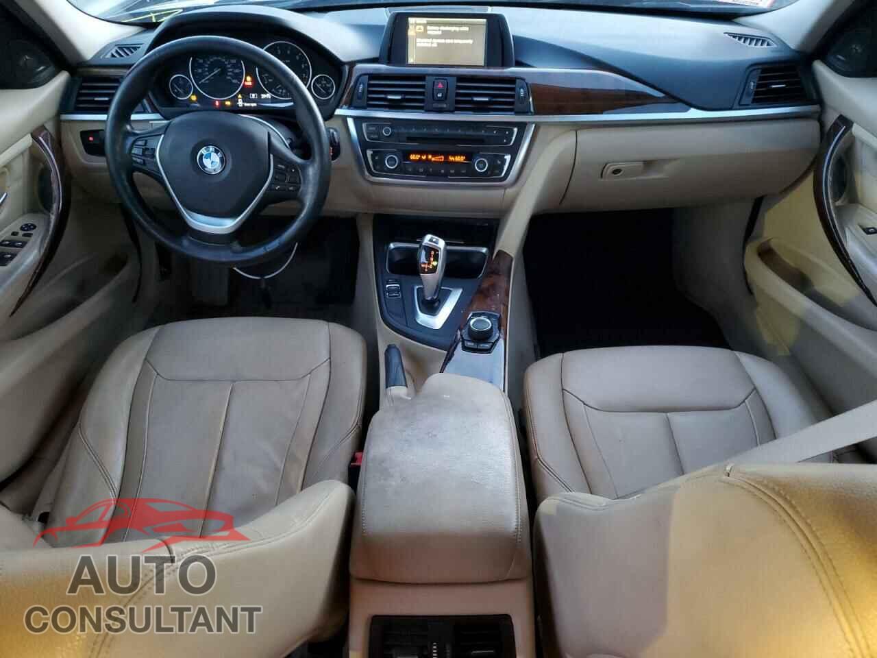 BMW 3 SERIES 2013 - WBA3B3C55DF530111