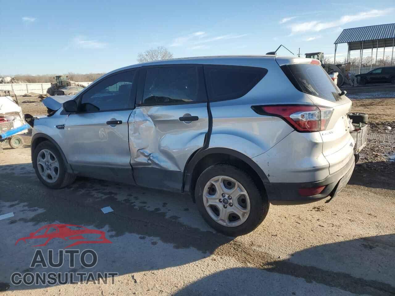 FORD ESCAPE 2018 - 1FMCU0F70JUB86702