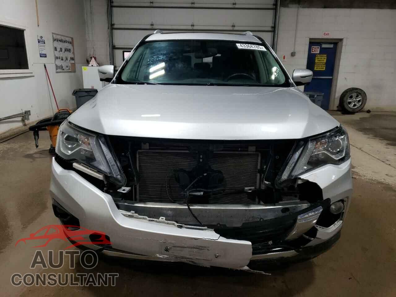 NISSAN PATHFINDER 2017 - 5N1DR2MMXHC638116