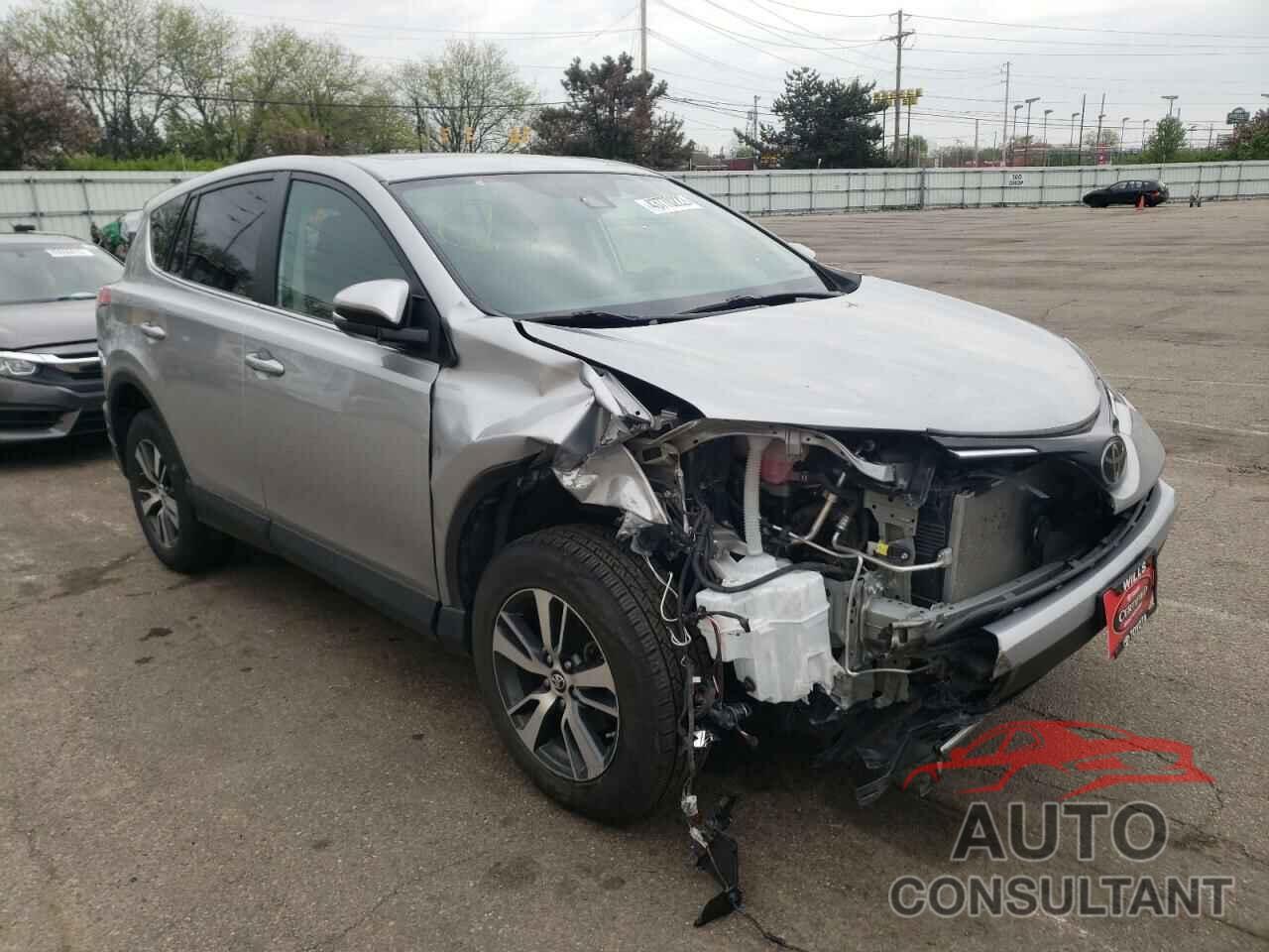 TOYOTA RAV4 2018 - 2T3RFREV3JW801971