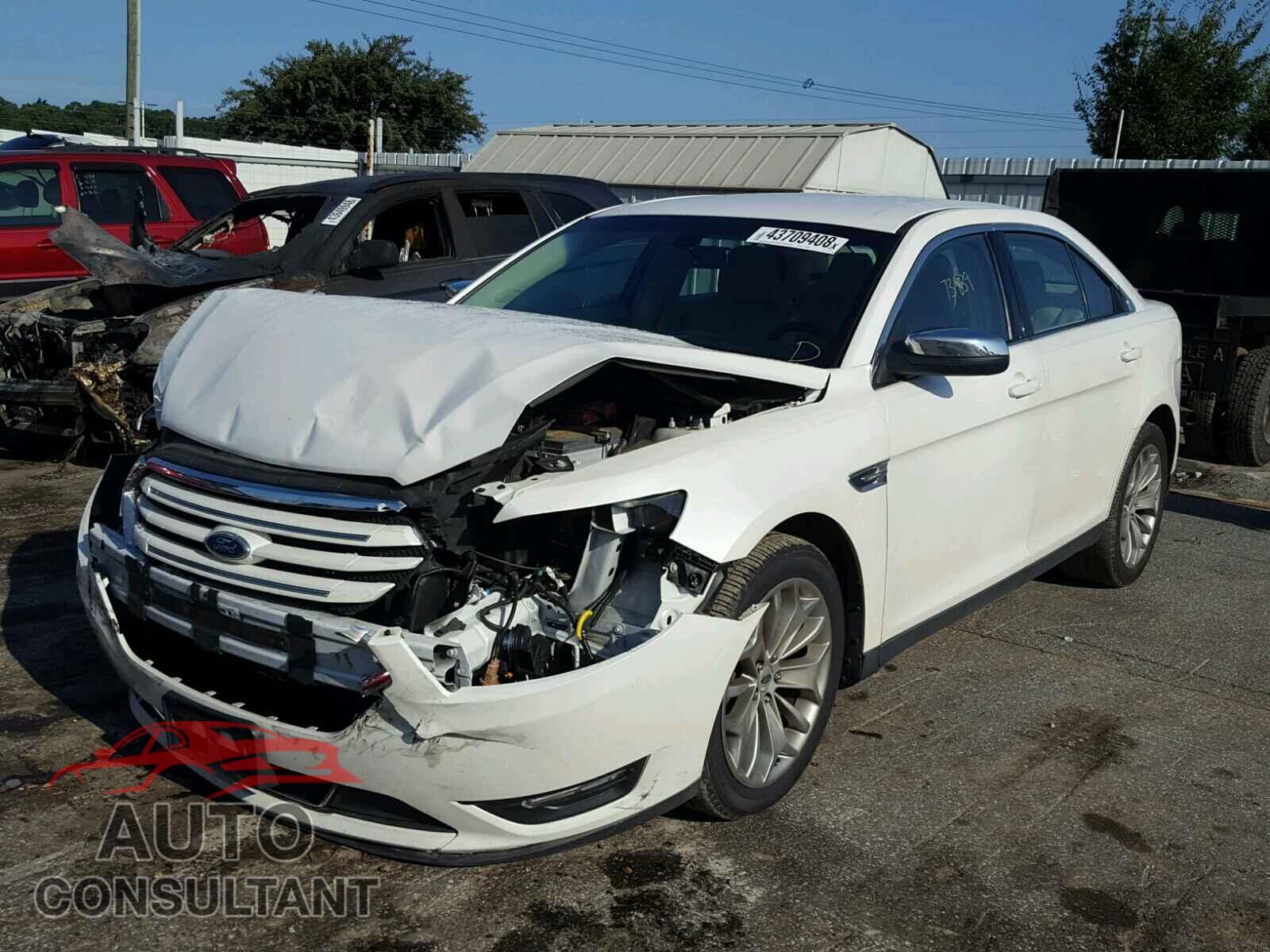 FORD TAURUS 2015 - 1FAHP2F82FG157557