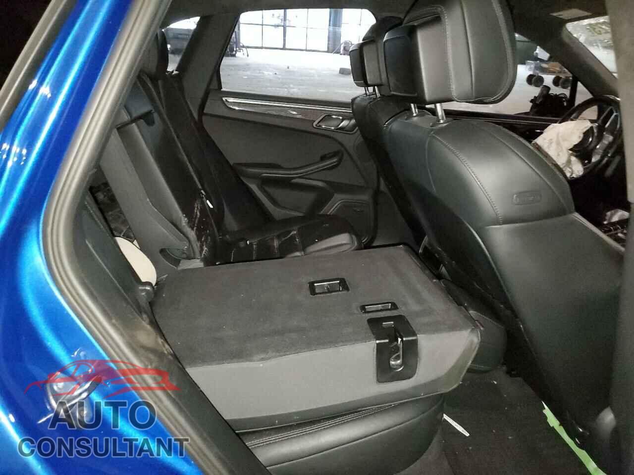 PORSCHE MACAN 2016 - WP1AF2A59GLB91885