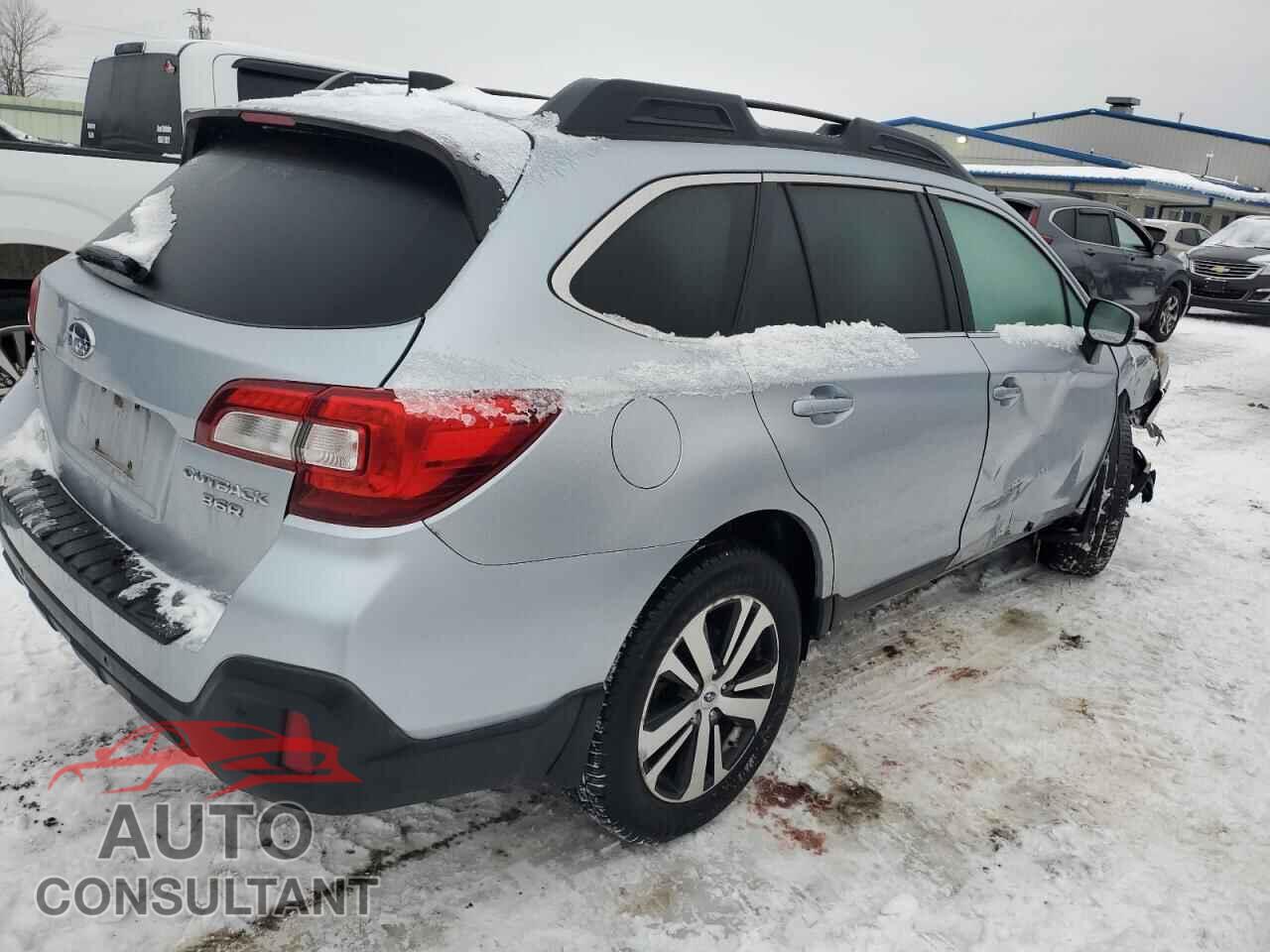 SUBARU OUTBACK 2018 - 4S4BSENCXJ3207798