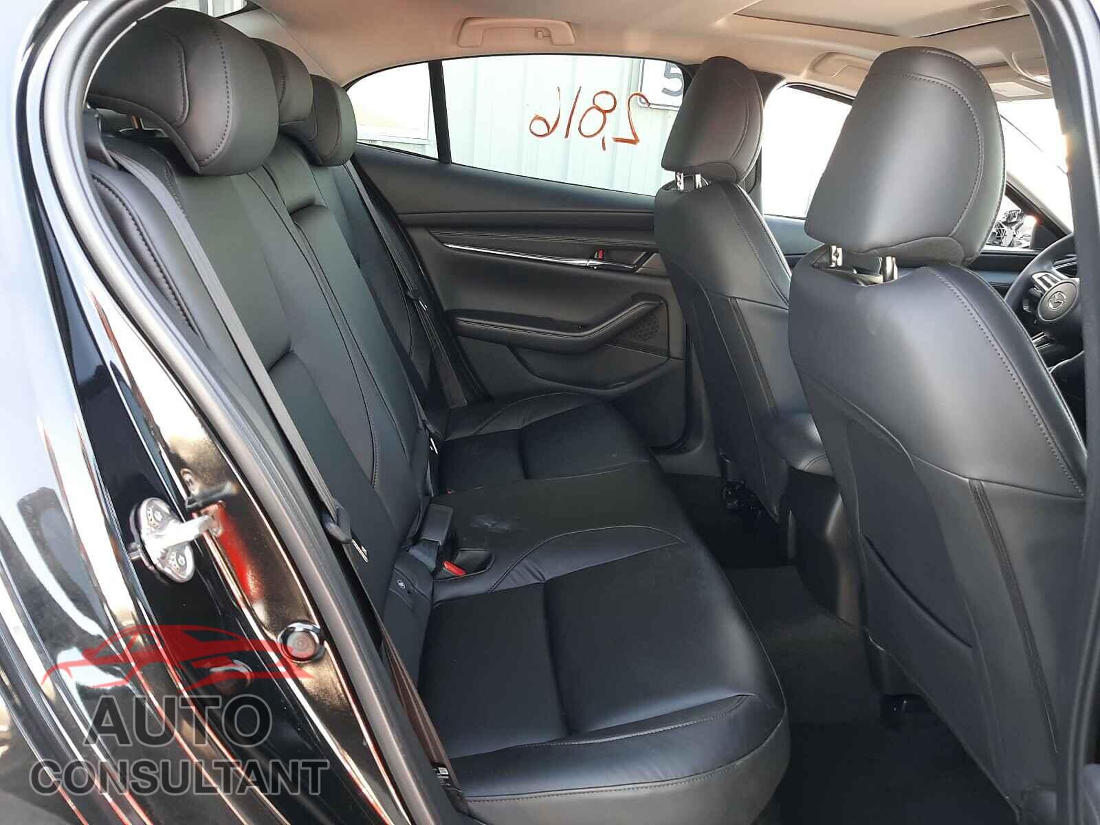 MAZDA 3 2021 - JM1BPACL6M1323713