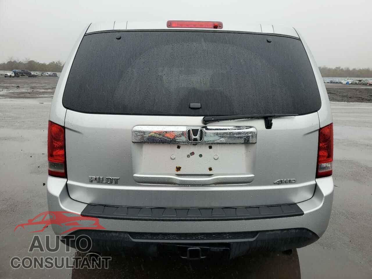 HONDA PILOT 2013 - 5FNYF4H53DB039228