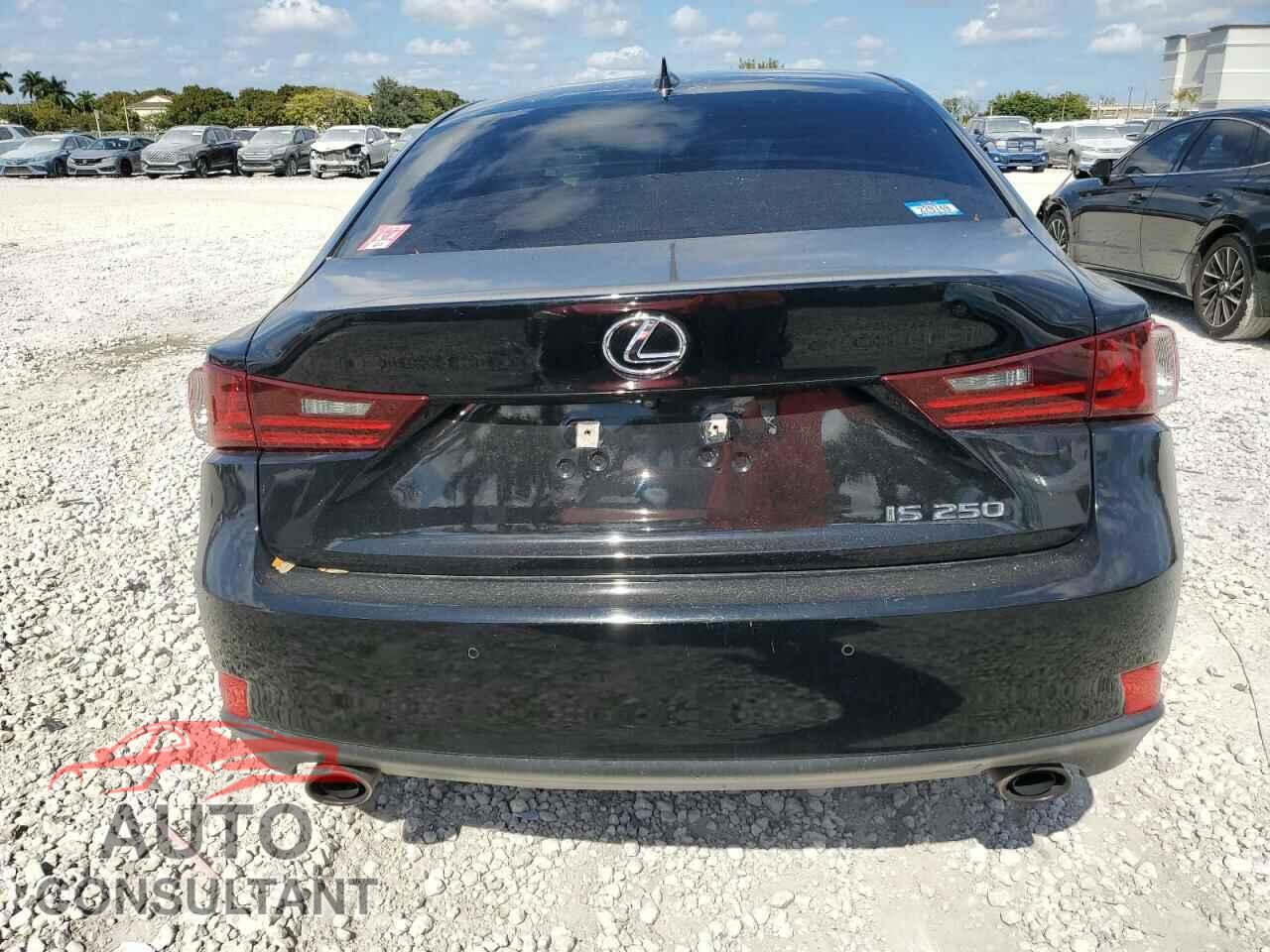 LEXUS IS 2015 - JTHBF1D22F5078833