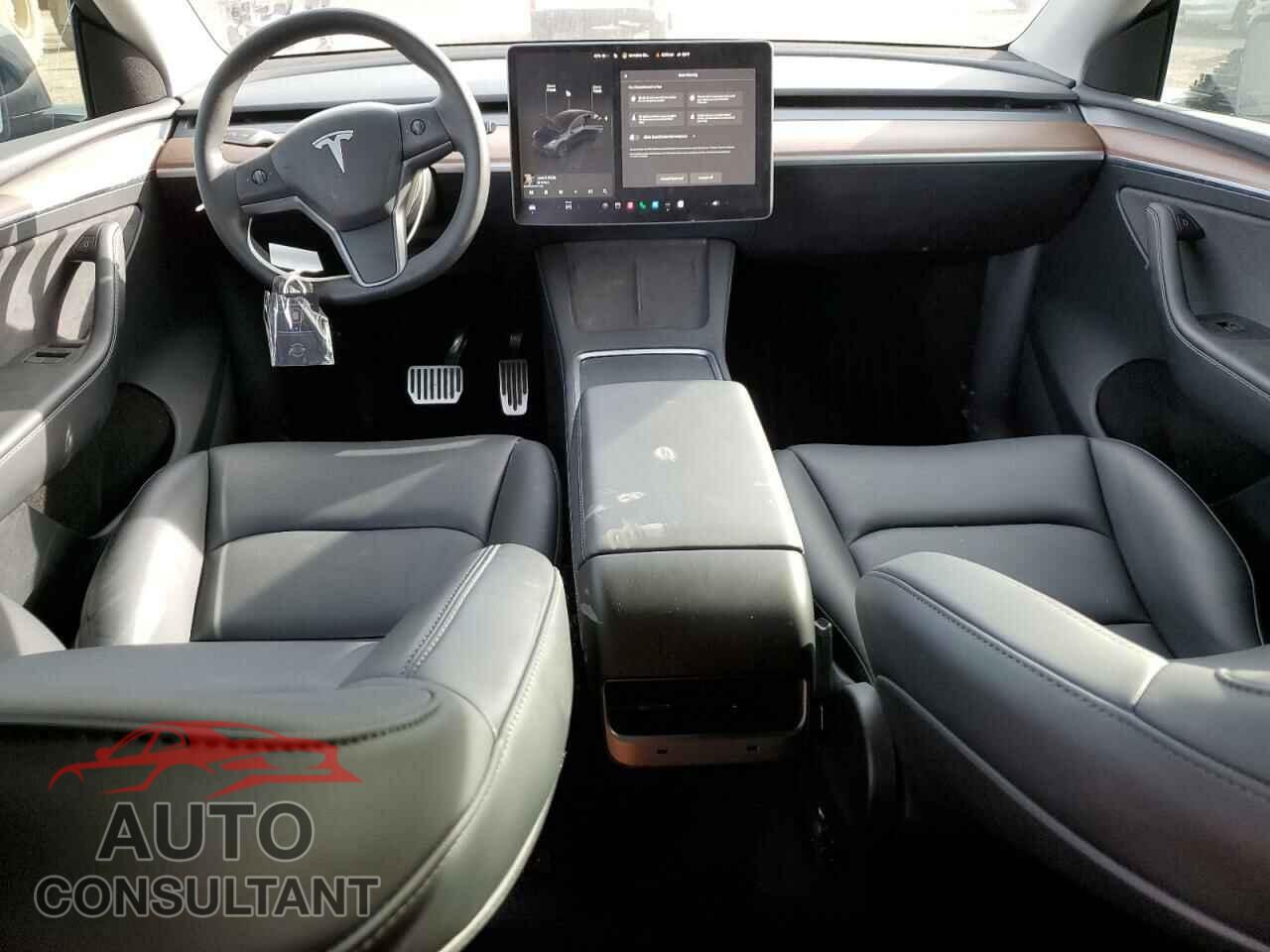 TESLA MODEL Y 2024 - 7SAYGDED5RF105278
