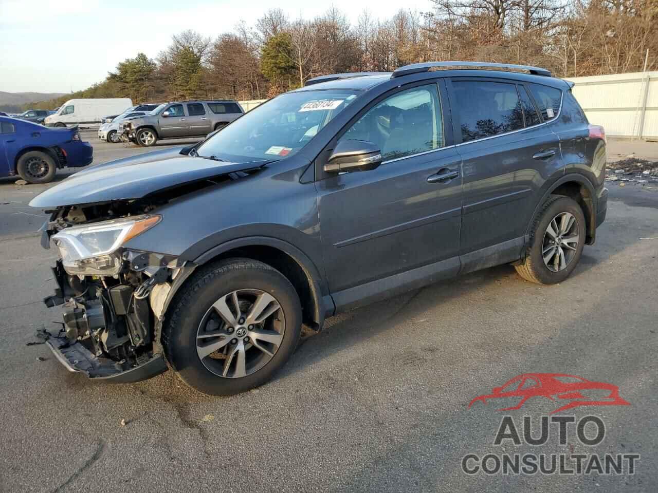 TOYOTA RAV4 2018 - 2T3RFREV7JW781417