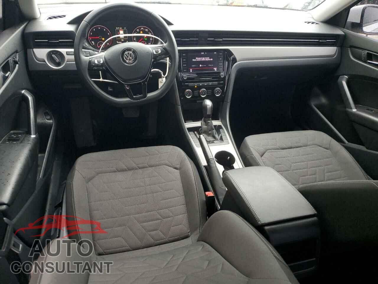VOLKSWAGEN PASSAT 2021 - 1VWAA7A33MC016584