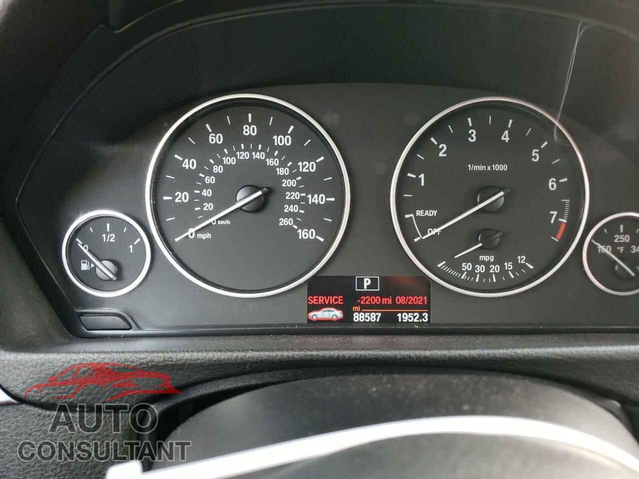 BMW 3 SERIES 2015 - WBA3B3G55FNT18408