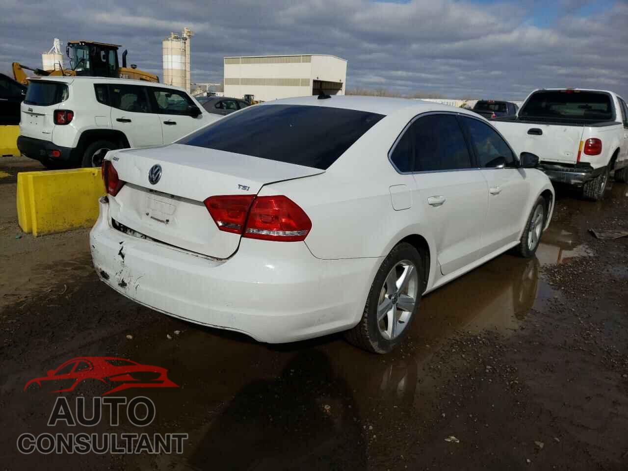 VOLKSWAGEN PASSAT 2015 - 1VWAT7A39FC085809