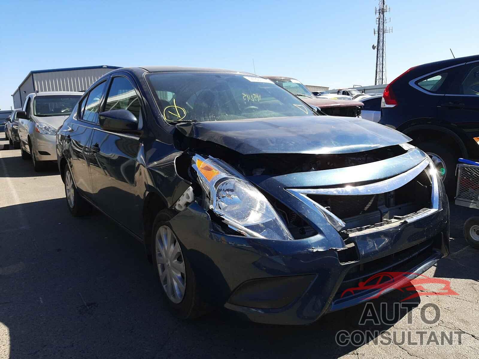 NISSAN VERSA 2017 - 3N1CN7AP7HL809841