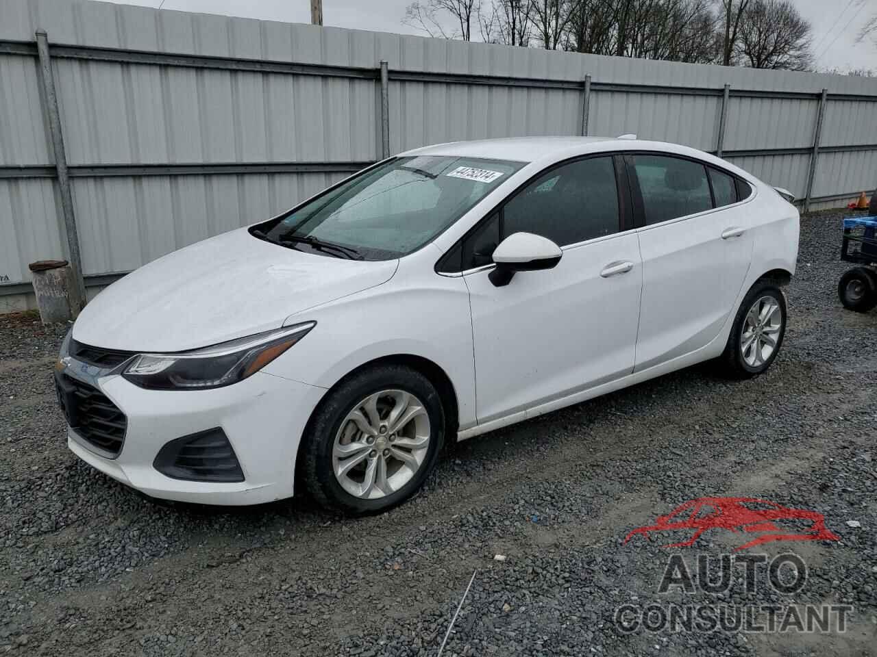 CHEVROLET CRUZE 2019 - 1G1BE5SM1K7142853