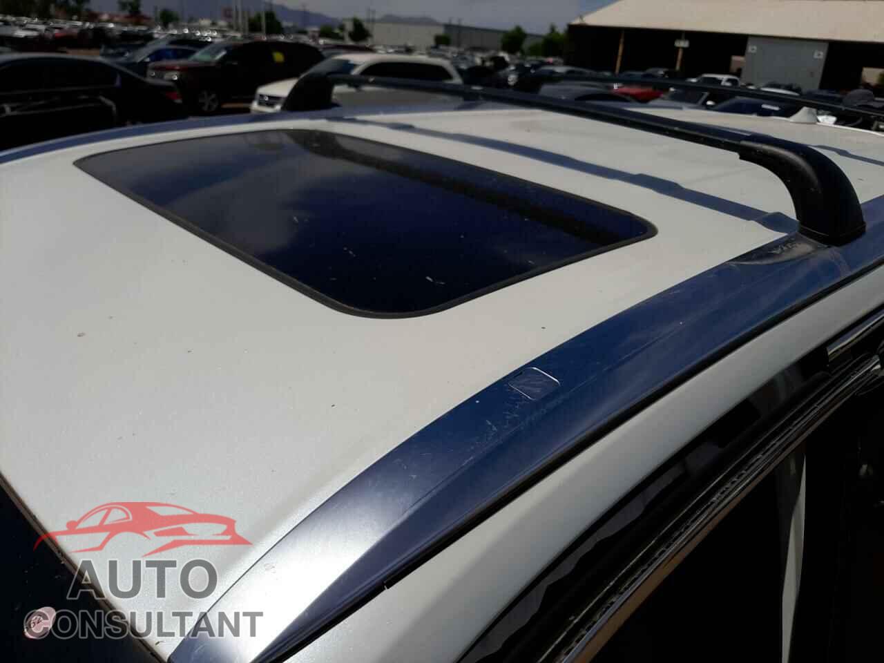 TOYOTA HIGHLANDER 2018 - 5TDJZRFH5JS856551