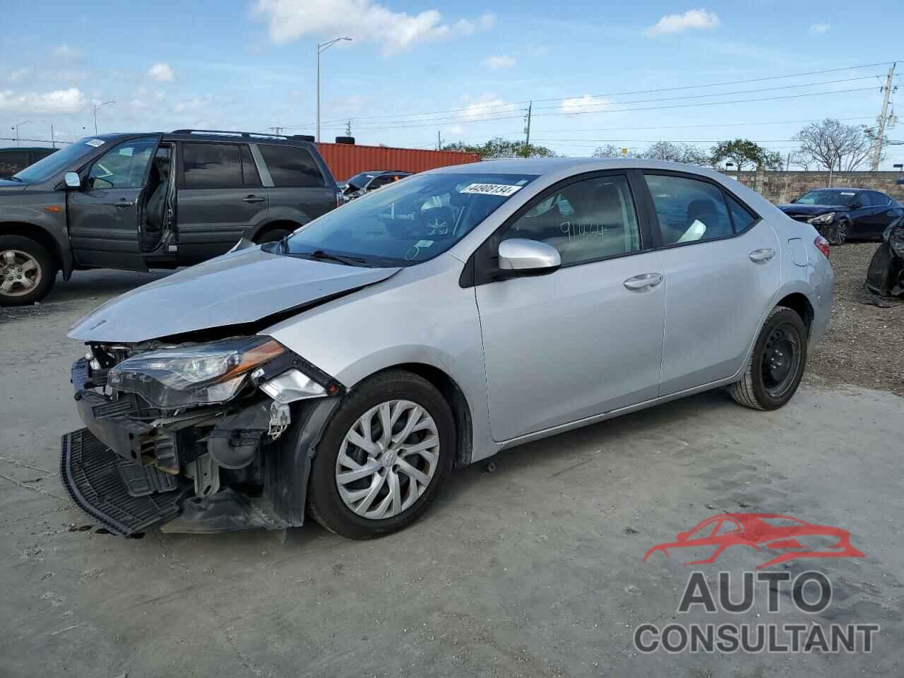 TOYOTA COROLLA 2017 - 5YFBURHEXHP676863