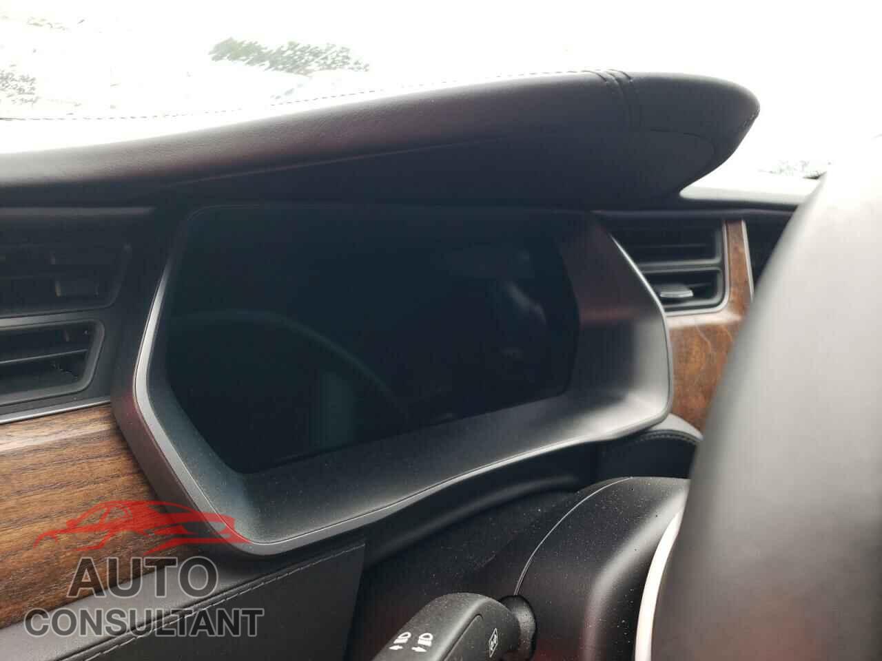 TESLA MODEL S 2018 - 5YJSA1E25JF297999