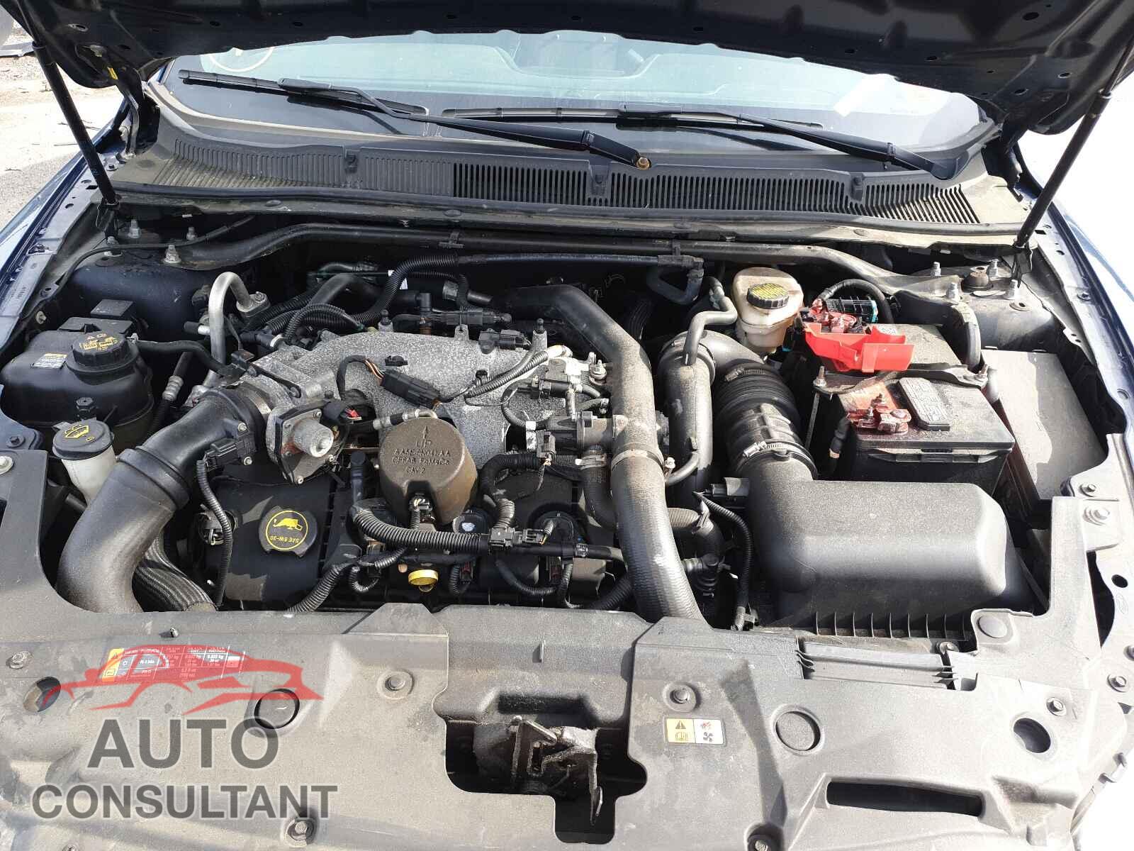 FORD TAURUS 2017 - 1FAHP2MT2HG133513