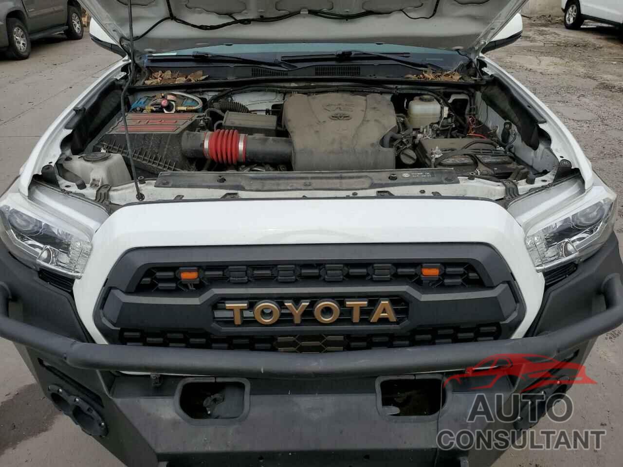 TOYOTA TACOMA 2018 - 3TMCZ5AN2JM138969