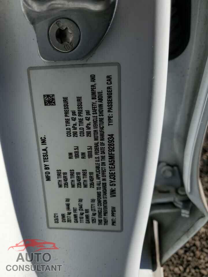 TESLA MODEL 3 2021 - 5YJ3E1EA5MF928934