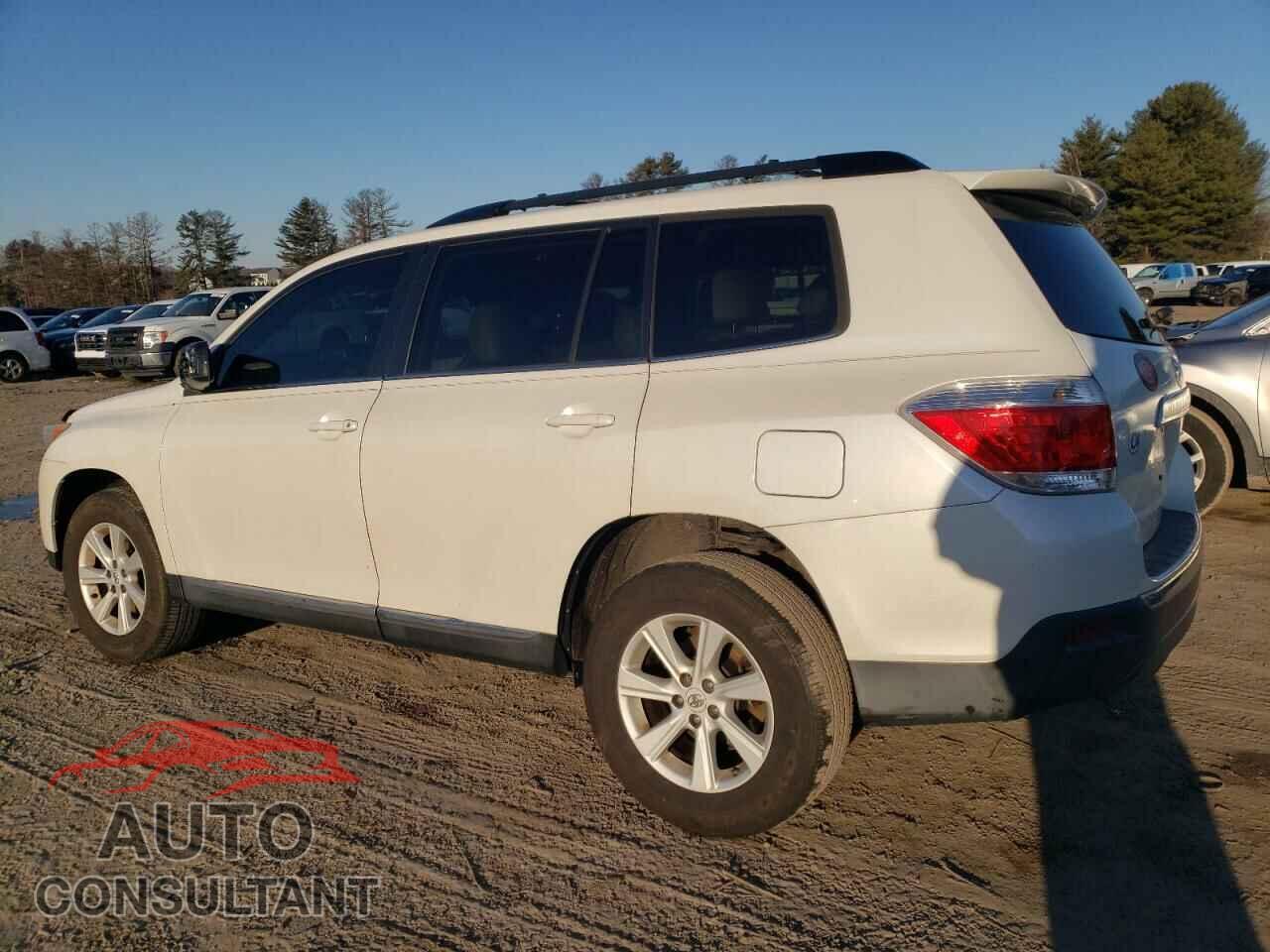TOYOTA HIGHLANDER 2012 - 5TDBK3EH8CS125574