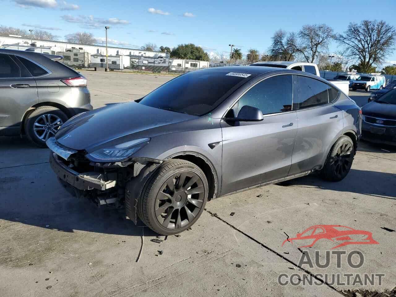 TESLA MODEL Y 2021 - 5YJYGDEE4MF148573