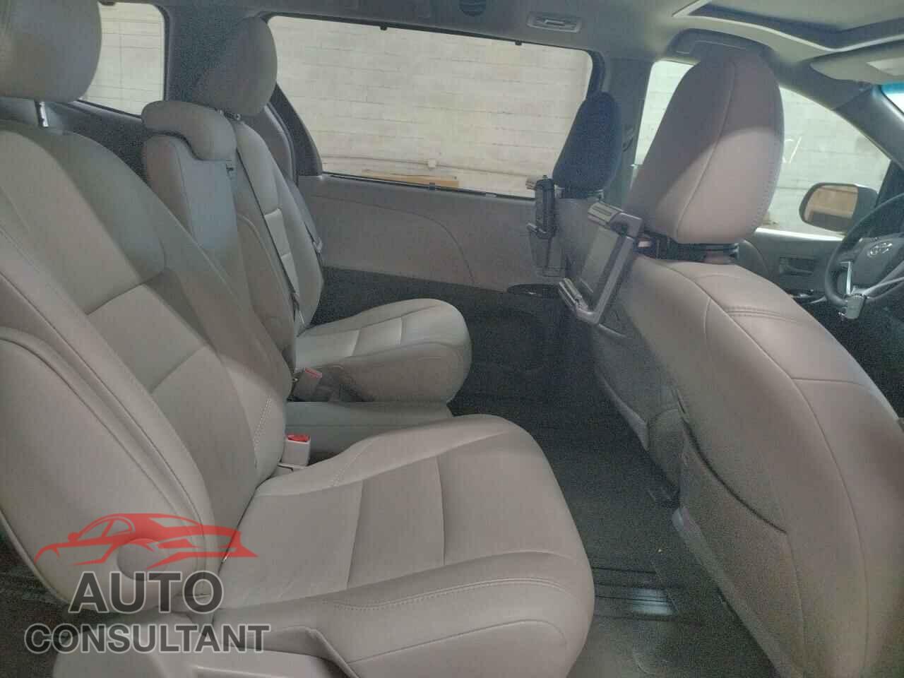 TOYOTA SIENNA 2017 - 5TDYZ3DCXHS779933
