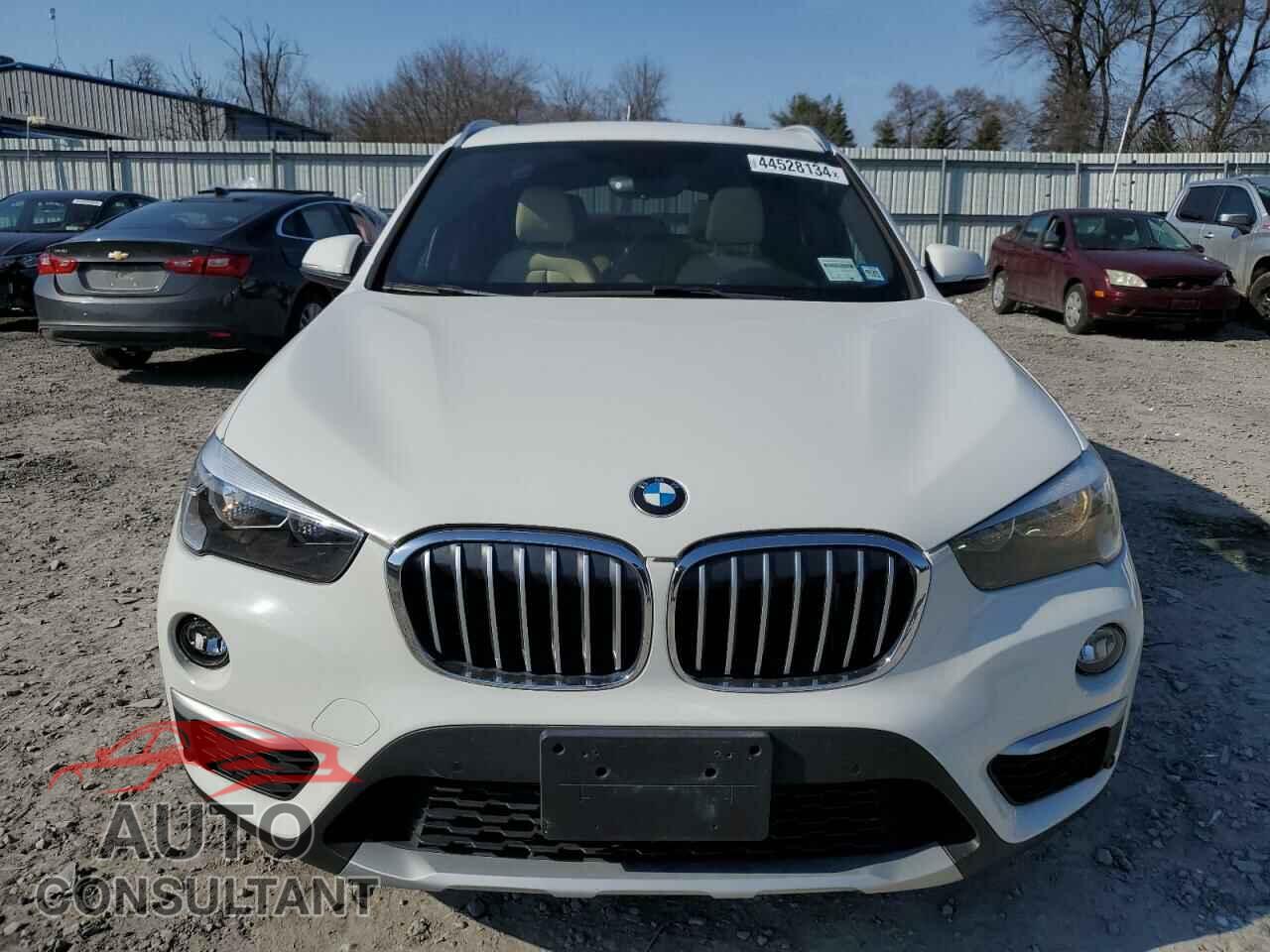 BMW X1 2017 - WBXHT3C30H5F70652