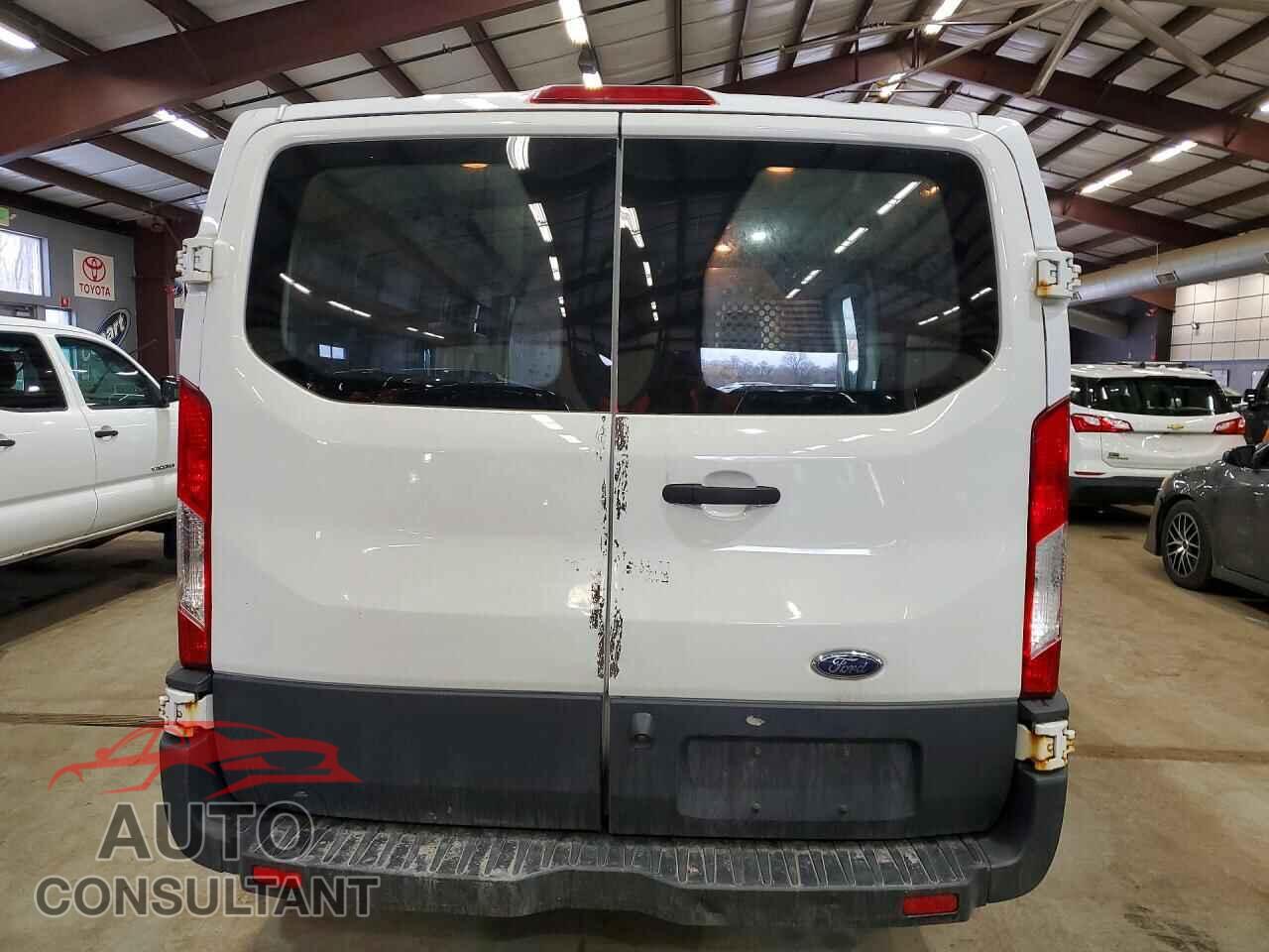 FORD TRANSIT 2016 - 1FTYR1ZM4GKB20984
