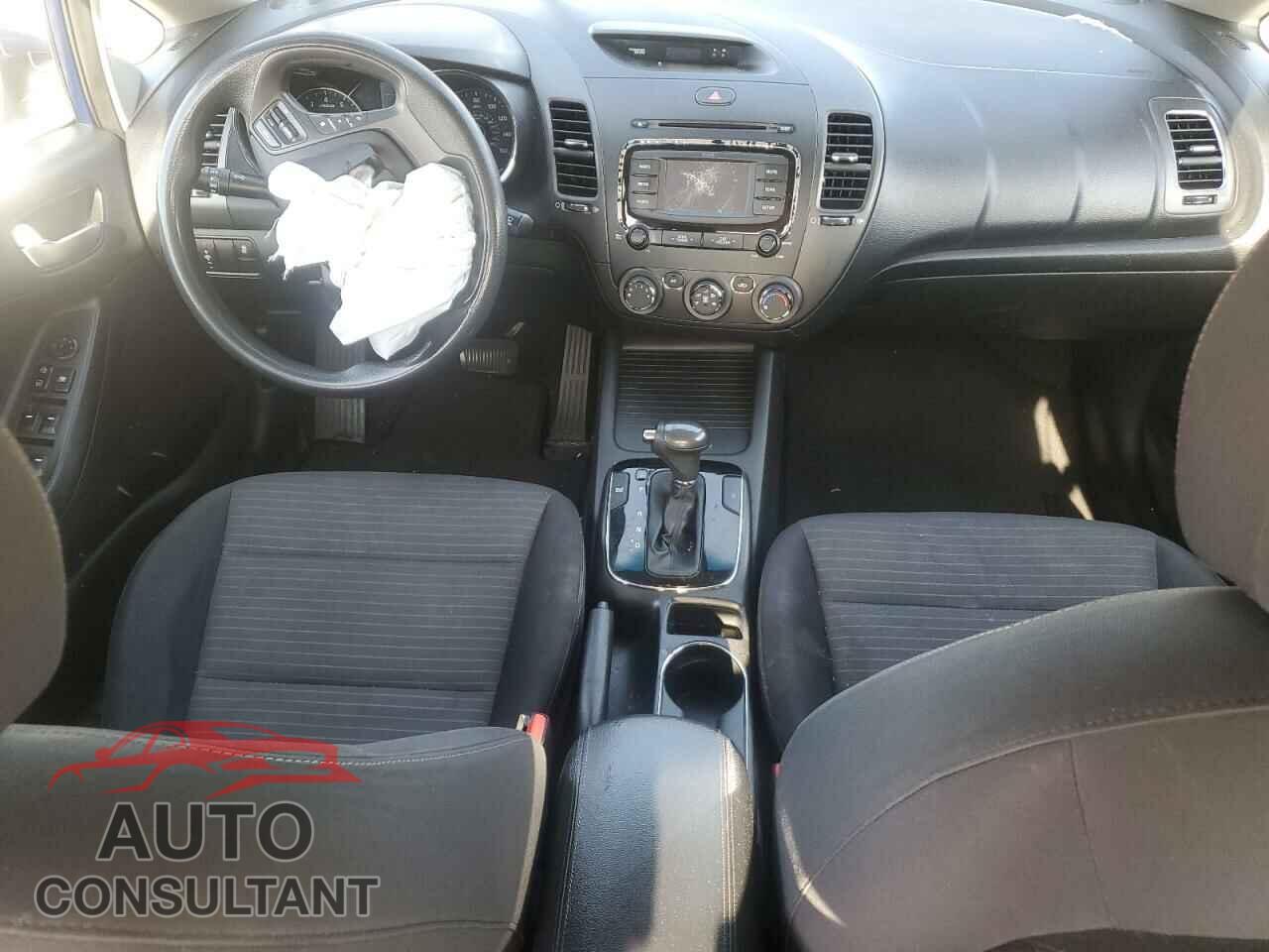 KIA FORTE 2017 - 3KPFL4A76HE081089