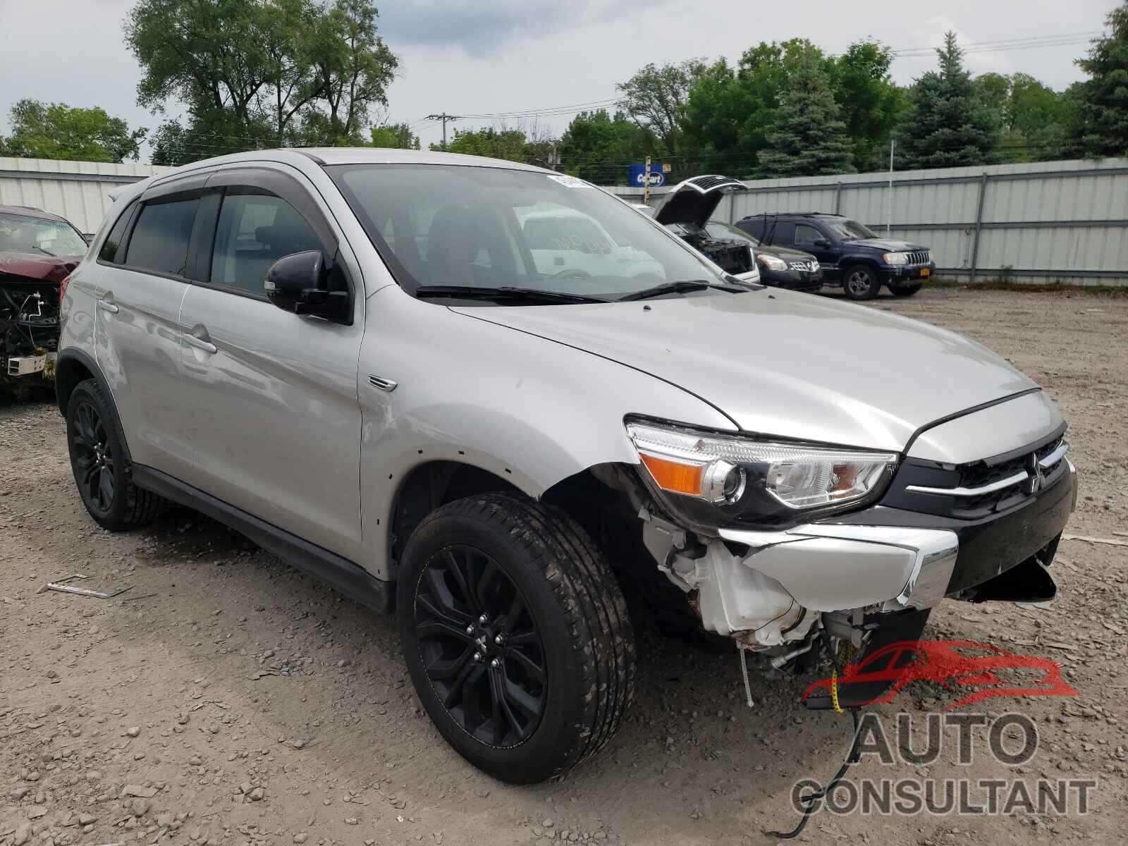 MITSUBISHI OUTLANDER 2019 - JA4AR3AU7KU016361