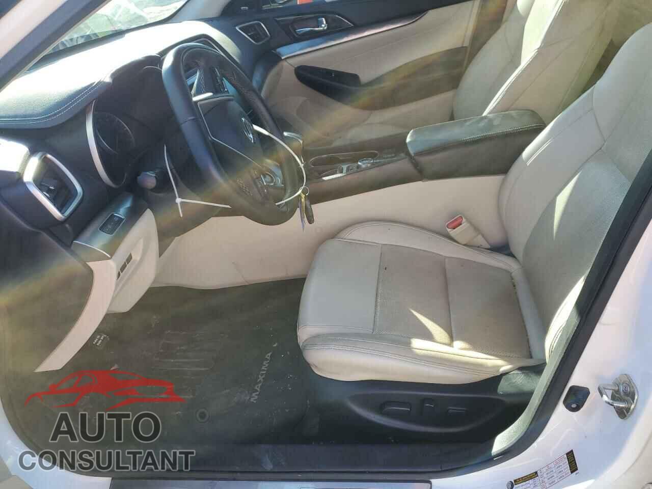 NISSAN MAXIMA 2020 - 1N4AA6DV1LC386060