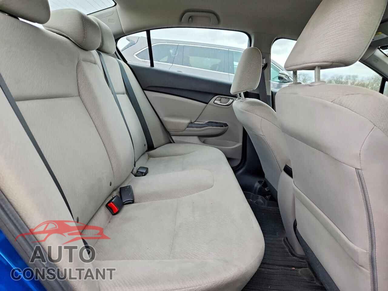HONDA CIVIC 2013 - 2HGFB2F55DH586183