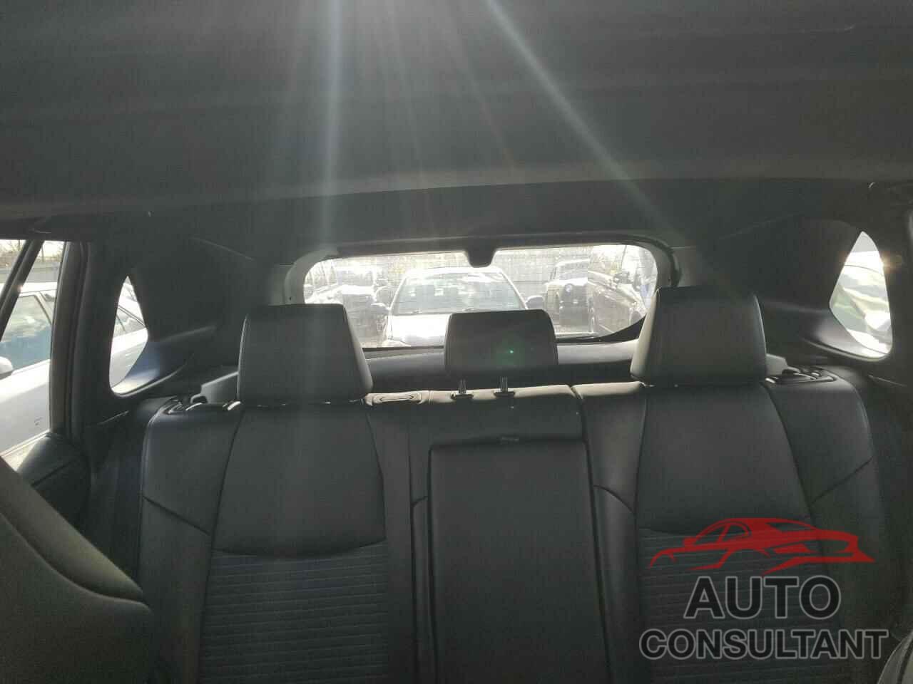 TOYOTA RAV4 2021 - 2T3E6RFV7MW016659